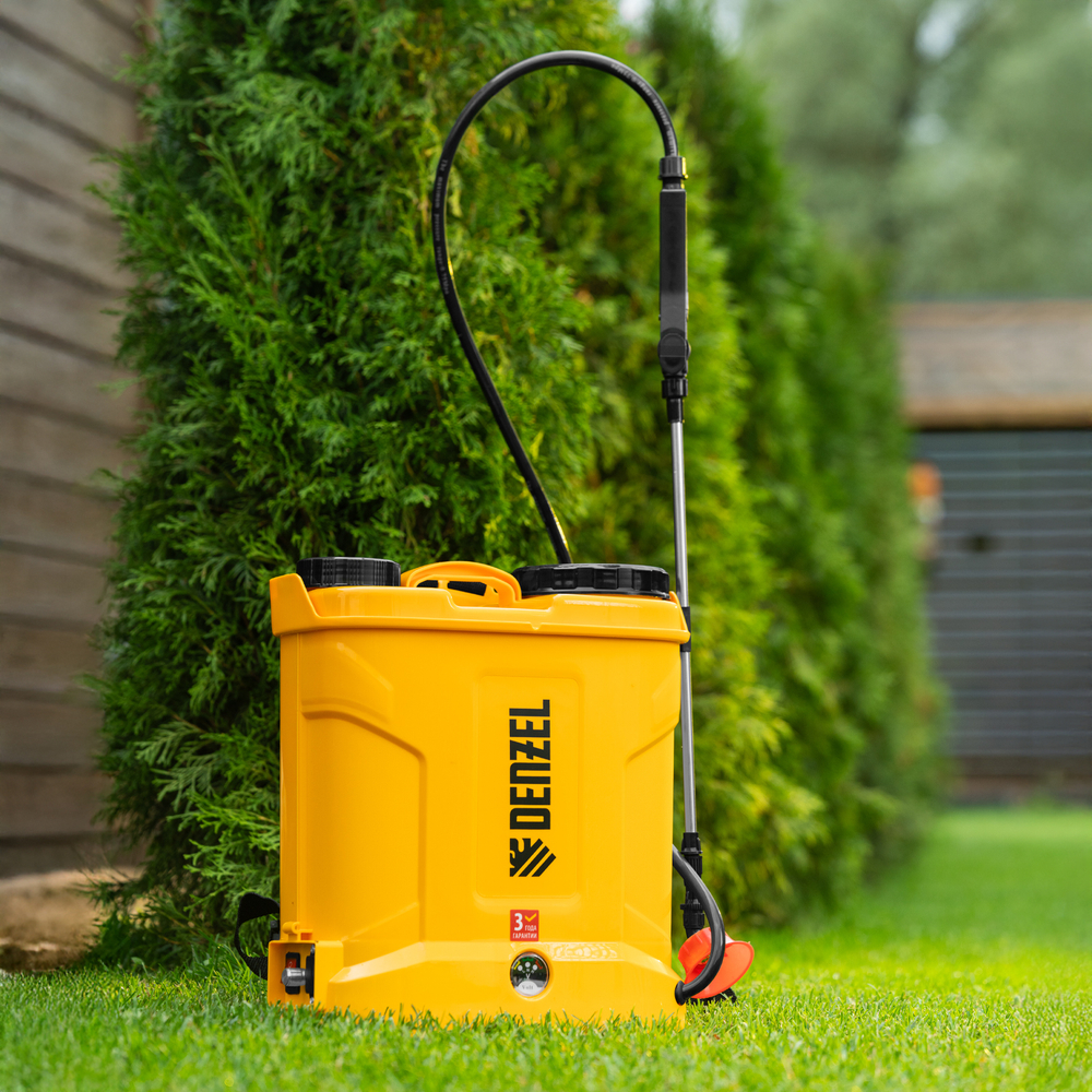 Опрыскиватель ранцевый аккумуляторный DP-10LA, 10 л, 12 В, 8 Ач Denzel