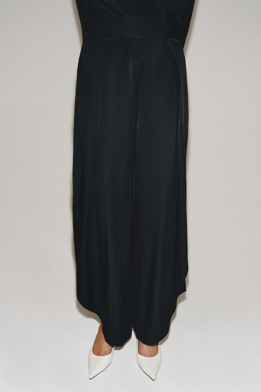 ZARA БРЮКИ С РАЗРЕЗАМИ — ZW COLLECTION, ЧЕРНЫЙ