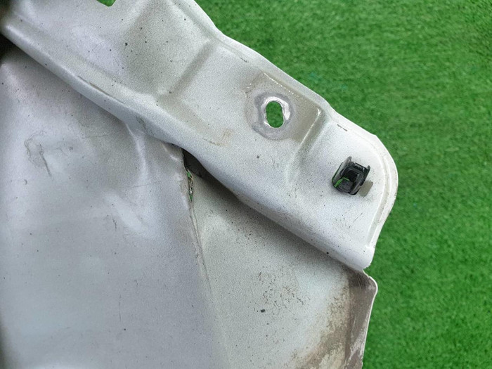 Крыло переднее левое Lexus LX 3 (2015-2023)