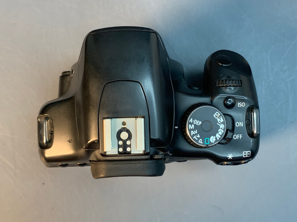 Canon EOS 450D Kit 18-5mm 25000 кадров пробега