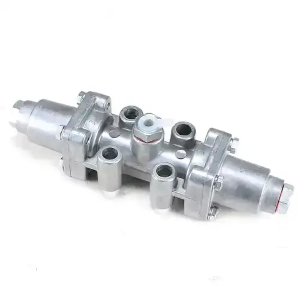 Воздухораспределитель 15-1772010