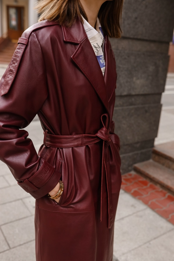 Тренч кожаный бордовый