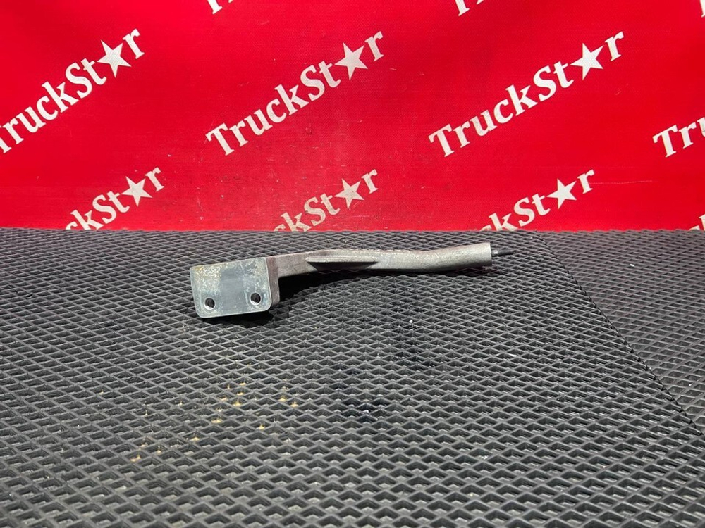 Кронштейн диффузора вентилятора 2024г.