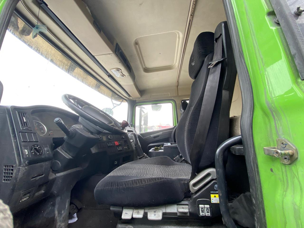 Shacman (Shaanxi) SX* 8x4 Самосвал SX33186T366 (Дизельный, 11,6 л, 369 л.с., МТ)