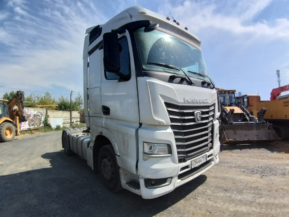 КамАЗ М1945 4x2 Седельный тягач 54901-92 (Дизельный, 11,9 л, 450 л.с., АТ)