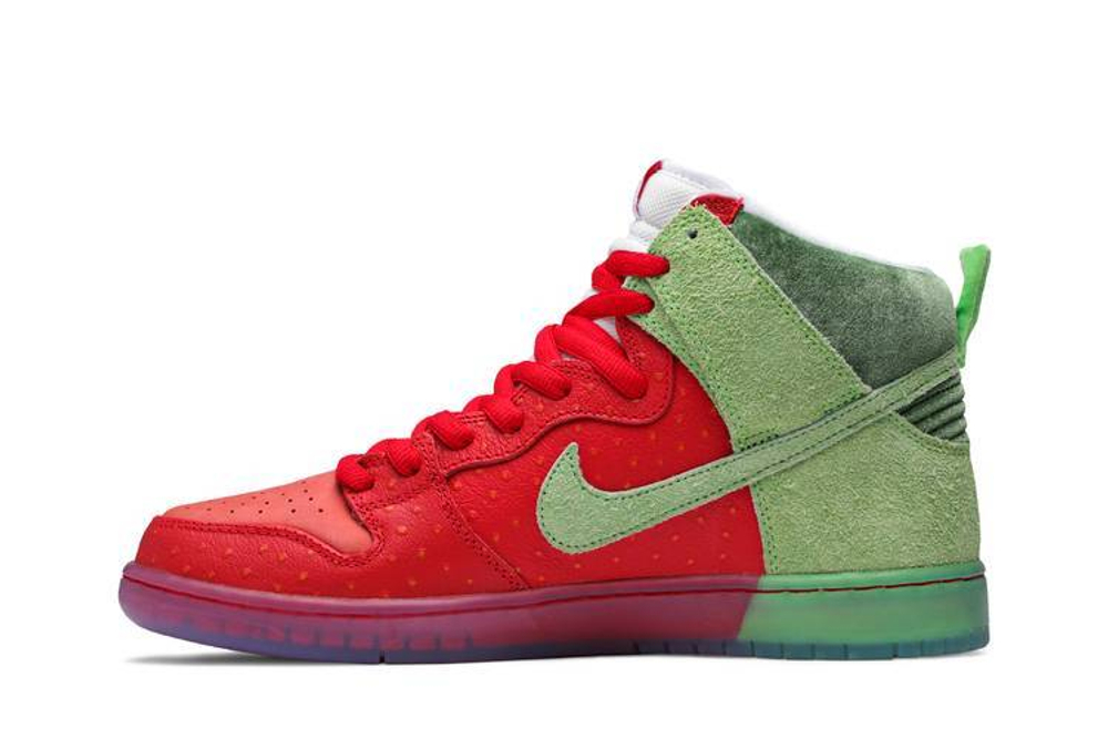 Кроссовки Nike Dunk Sb Pro Qs "Strawberry Cough"