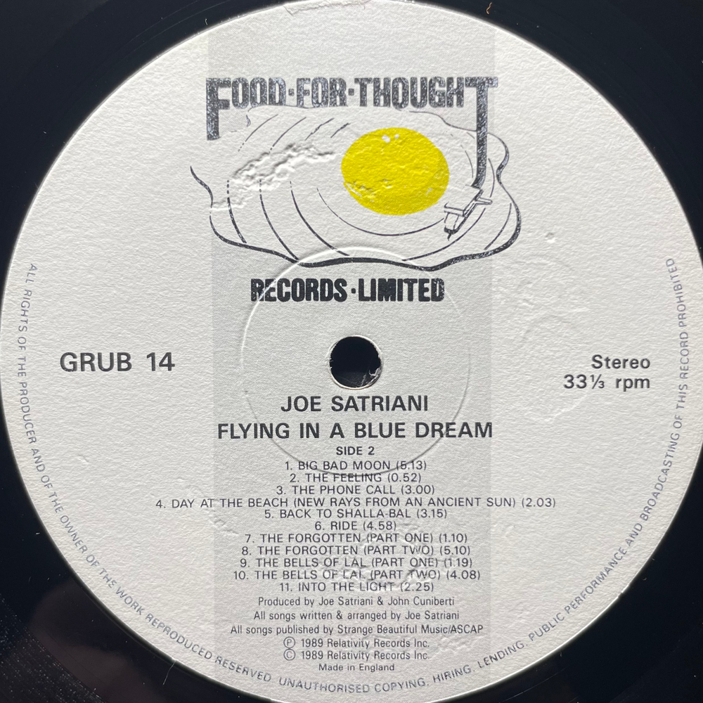Joe Satriani ‎– Flying In A Blue Dream (Англия 1989г.)