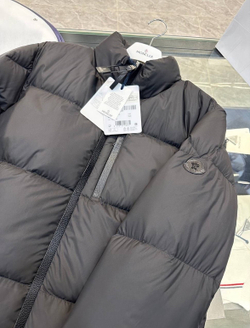 Пуховик Moncler