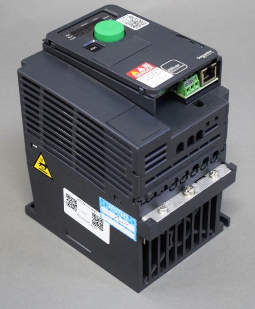 SCHNEIDER ELECTRIC ATV320U07N4C