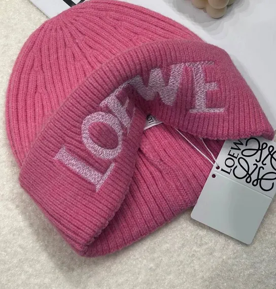 Шапочка бини LOEWE из шерсти