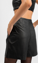 Шорты из эко-кожи