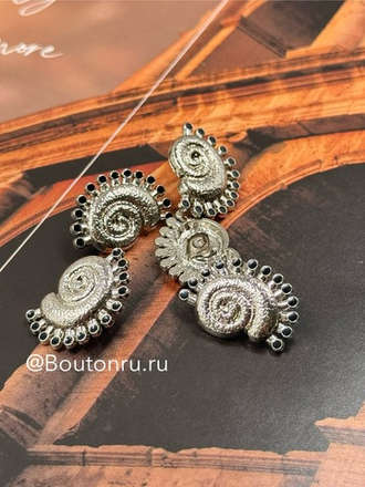 Пуговицы серебристые ракушка с черной эмалью Скиапар.