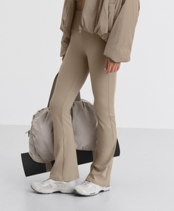 Oysho Спортивная сумка со сборками, бежевый