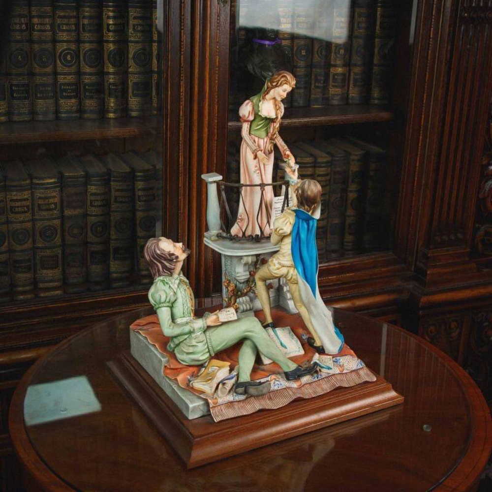 Винтаж: Фарфоровая мануфактура Capodimonte «Ромео и Джульетта»