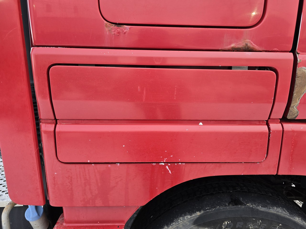 Ящик инструментальный правый