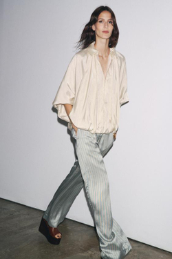 ZARA ПОЛОСАТЫЕ БРЮКИ В ПИЖАМНОМ СТИЛЕ — ZW COLLECTION, СЕРЫЙ/БЕЖЕВЫЙ