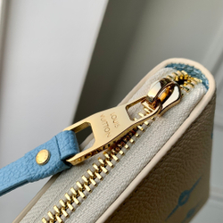 Louis Vuitton Zippy Wallet