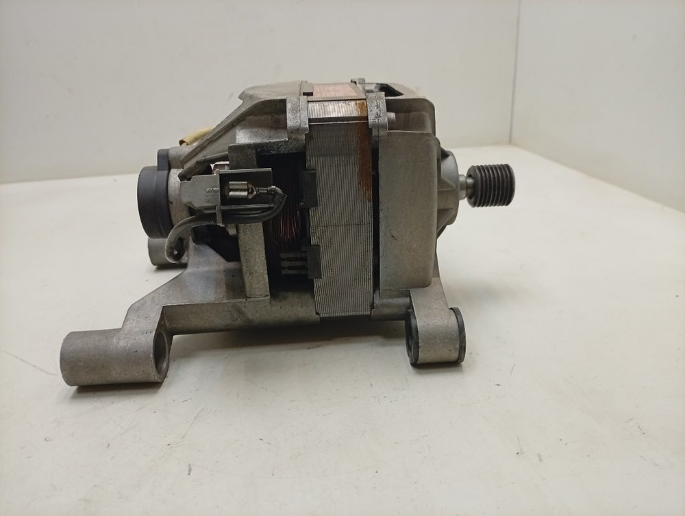 WF0500NZW кт52 Двигатель для стиральной машины Samsung DC31-00123E б/у