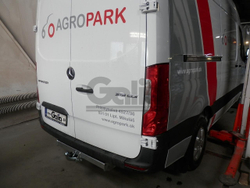 Фаркоп оцинкованный Galia M118C для Mercedes Sprinter 2006-, Volkswagen Crafter 2006-(паспорт и сертификат в комплекте)(без электрики)
