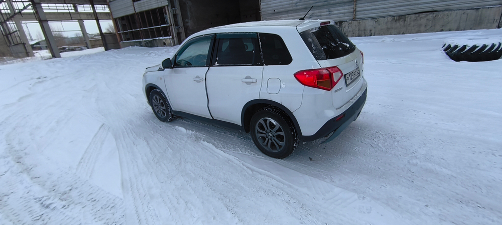 Suzuki VITARA 1.6 6AT GLX 4WD