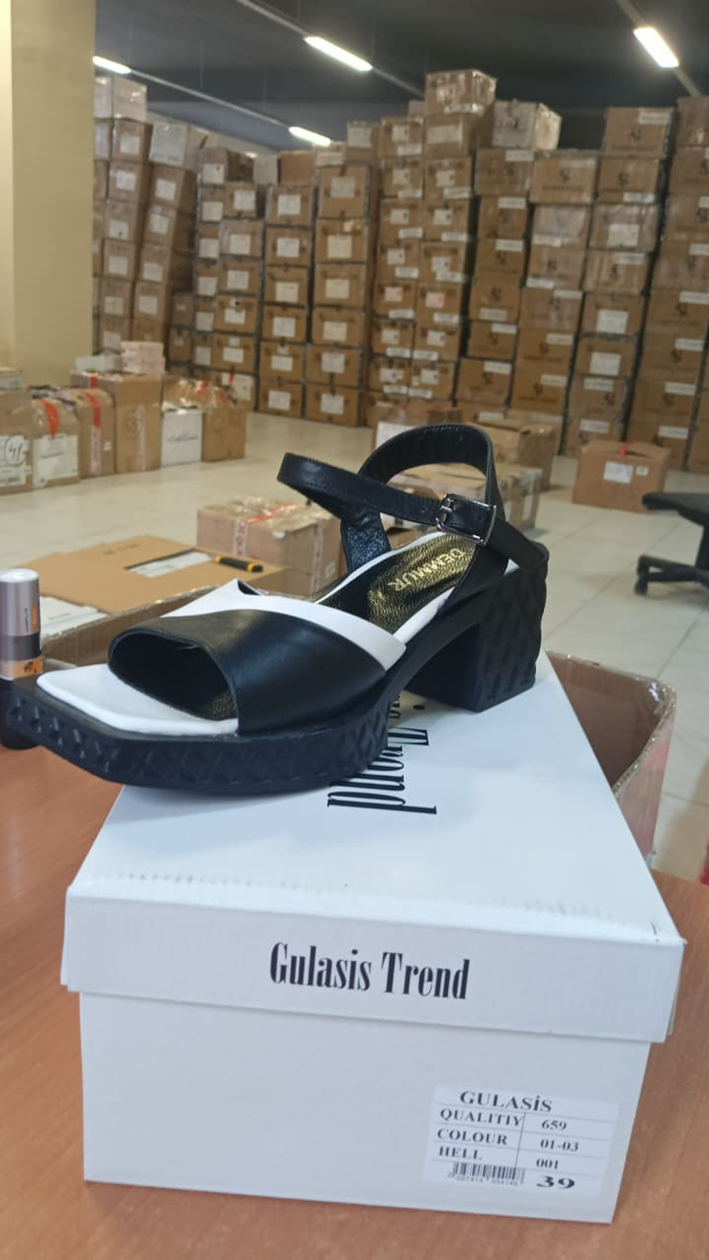 Босоножки женские DEMMUR 659\01-03