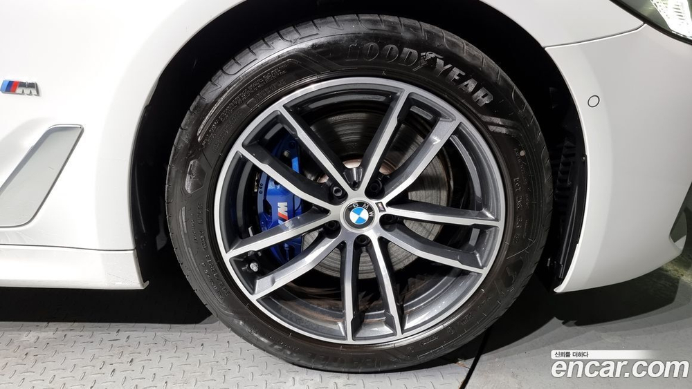 BMW 5 Series (G30) 523d M Sports (01.2023)