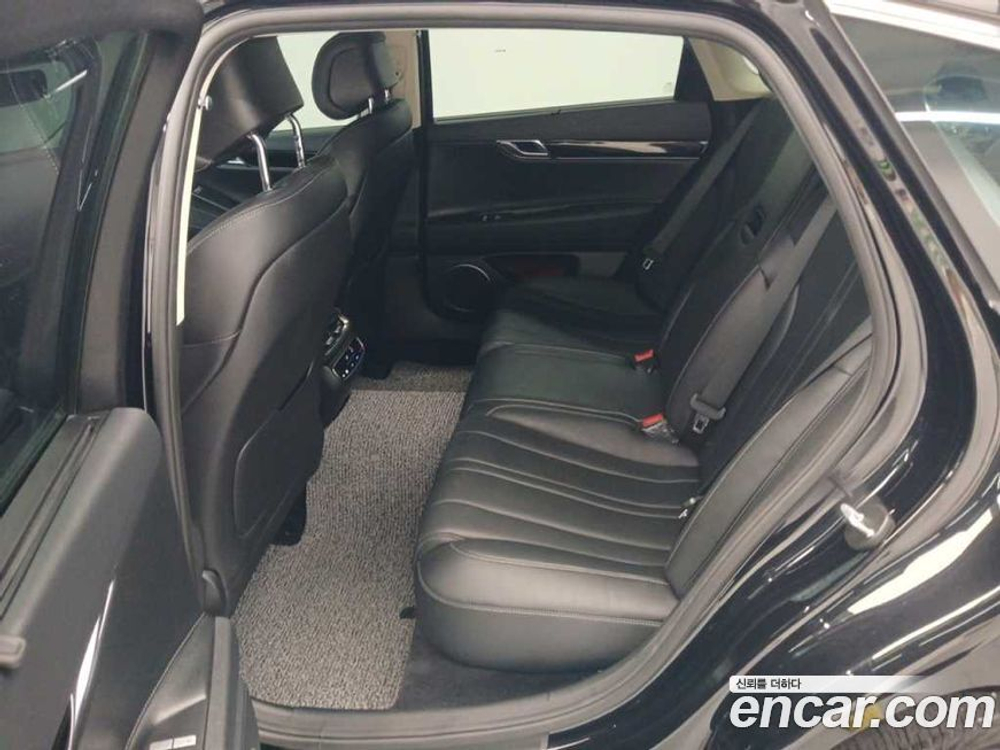 Genesis G80 (RG3) Бензин 2.5 Turbo 2WD (10.2021)
