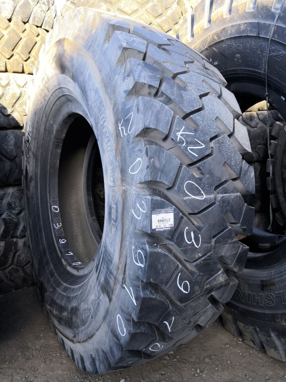 27.00R49 Goodyear RM-4A+ шина б/у