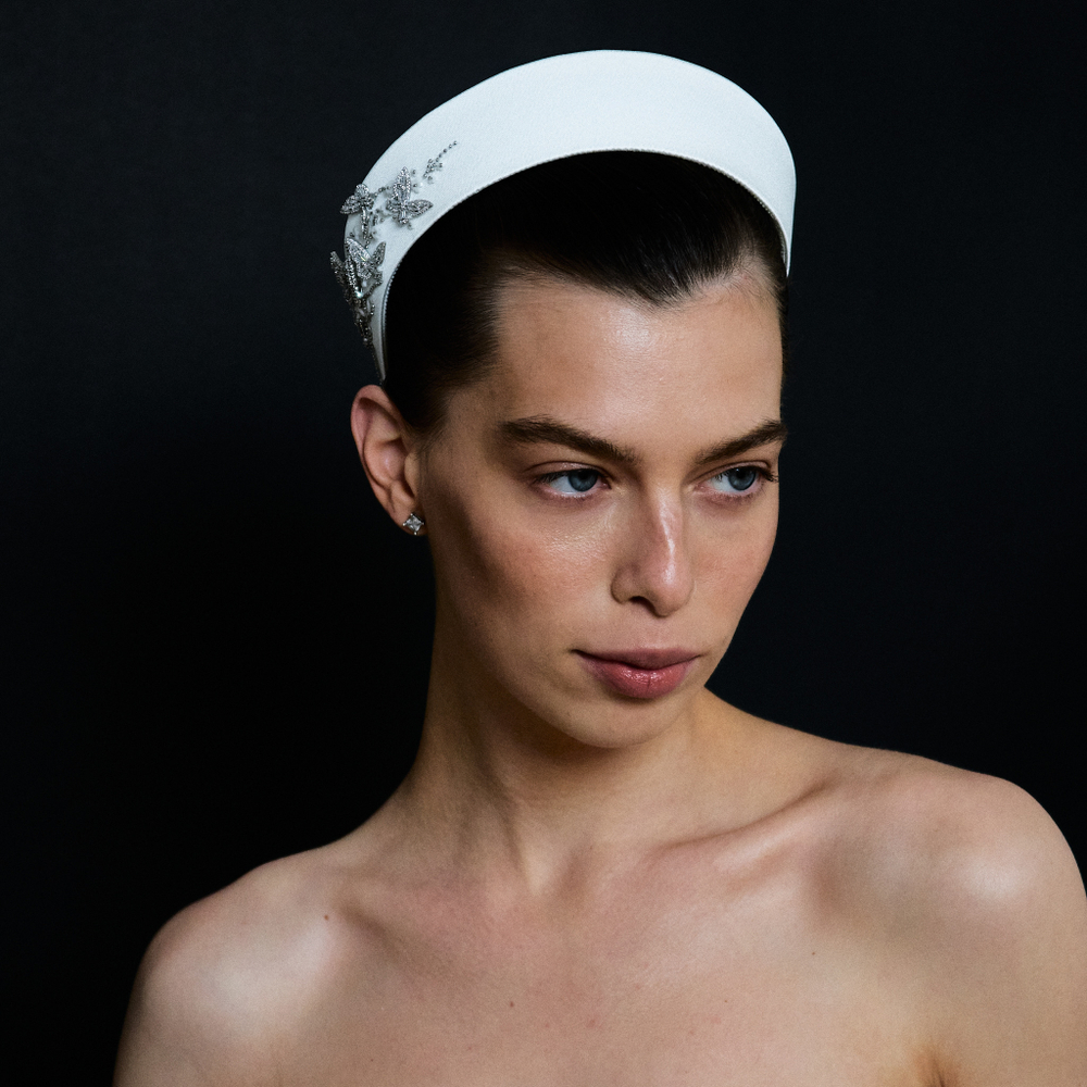 Кокошник S белый с бабочками