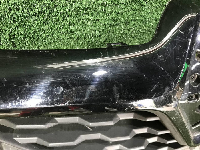 Решетка радиатора Renault Kaptur (2016-2020)