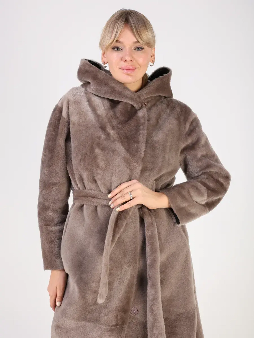 Дубленка зимняя шуба натуральная с капюшоном двухсторонняя