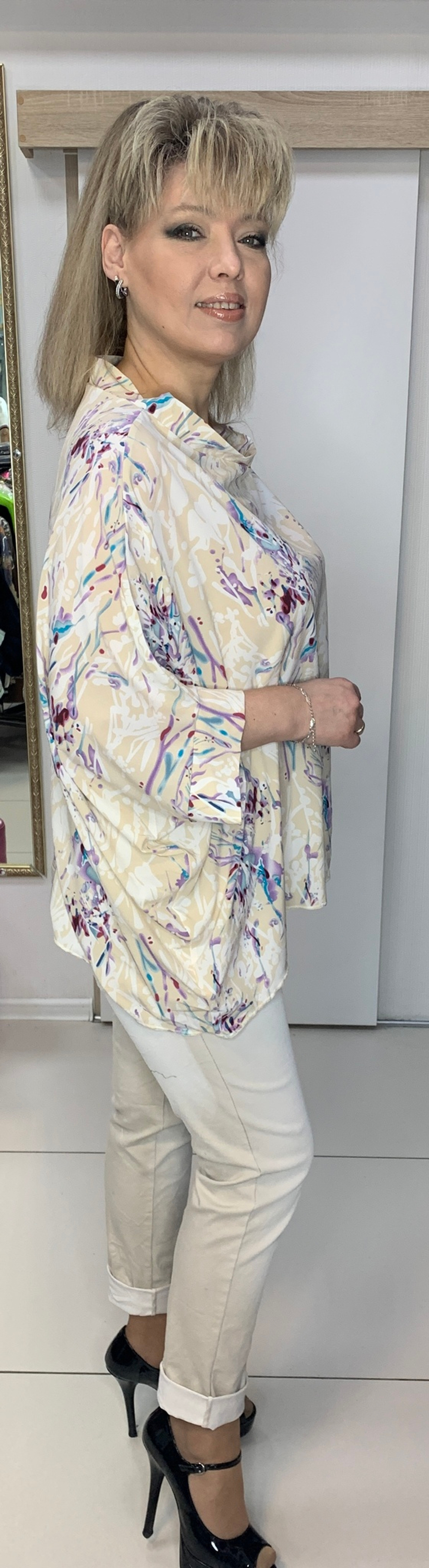 Цветной, легкий блузон-пончо