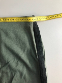 Юбка на эластичном поясе, визуально на 12/14 лет