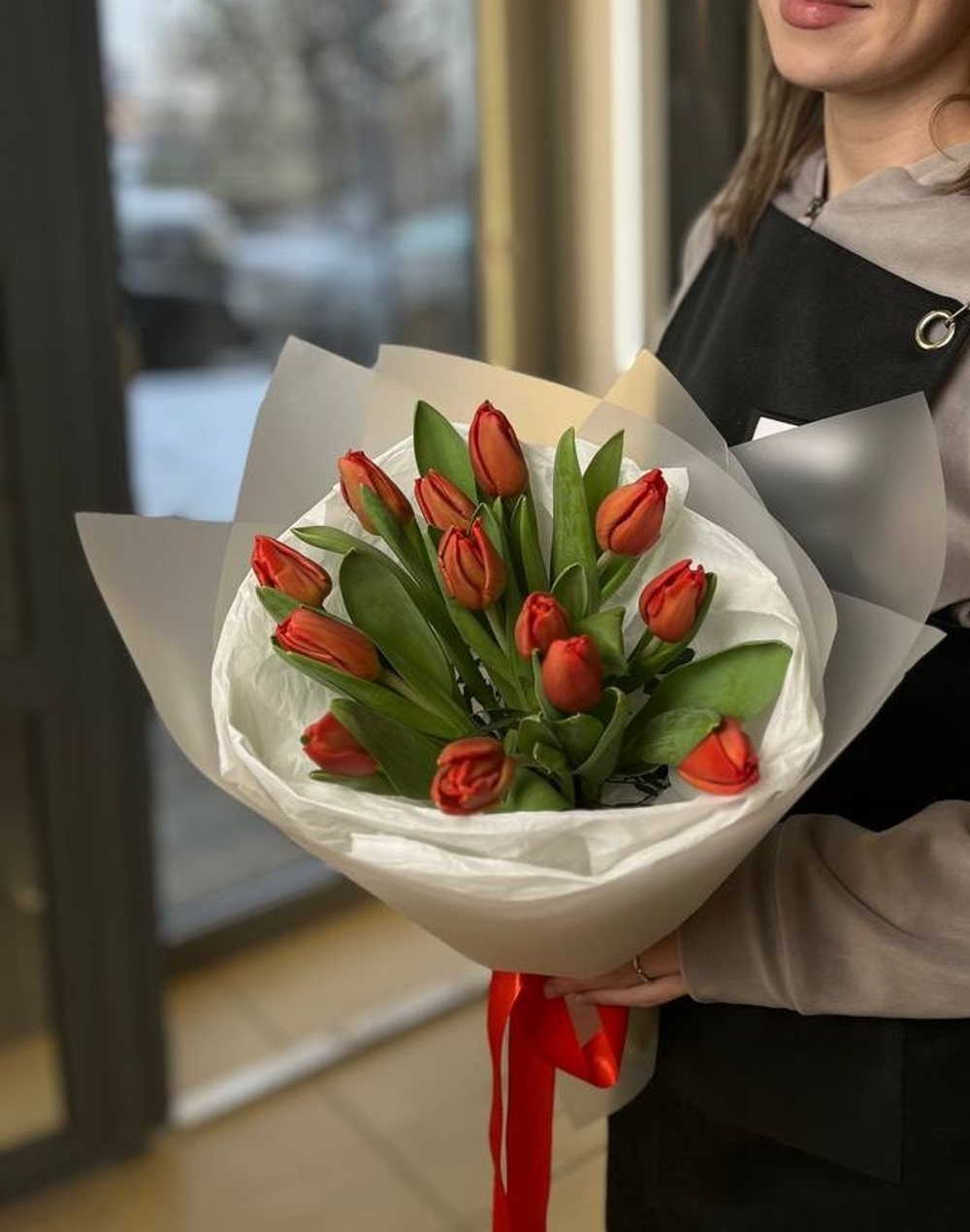 доставка цветов казань, доставка цветов в казани, доставка букетов казань, цветочный казань,цветочный магазин казань, купить красивый букет из тюльпанов  в Казани, доставкой заказать букет из тюльпанов в Казани