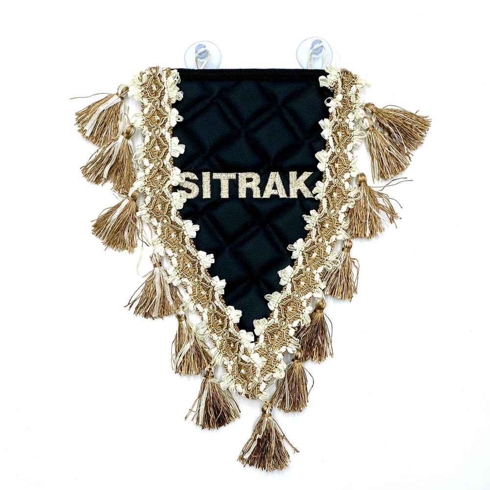 Вымпел треугольный Sitrak (экокожа, черный с бежевой вышивкой)