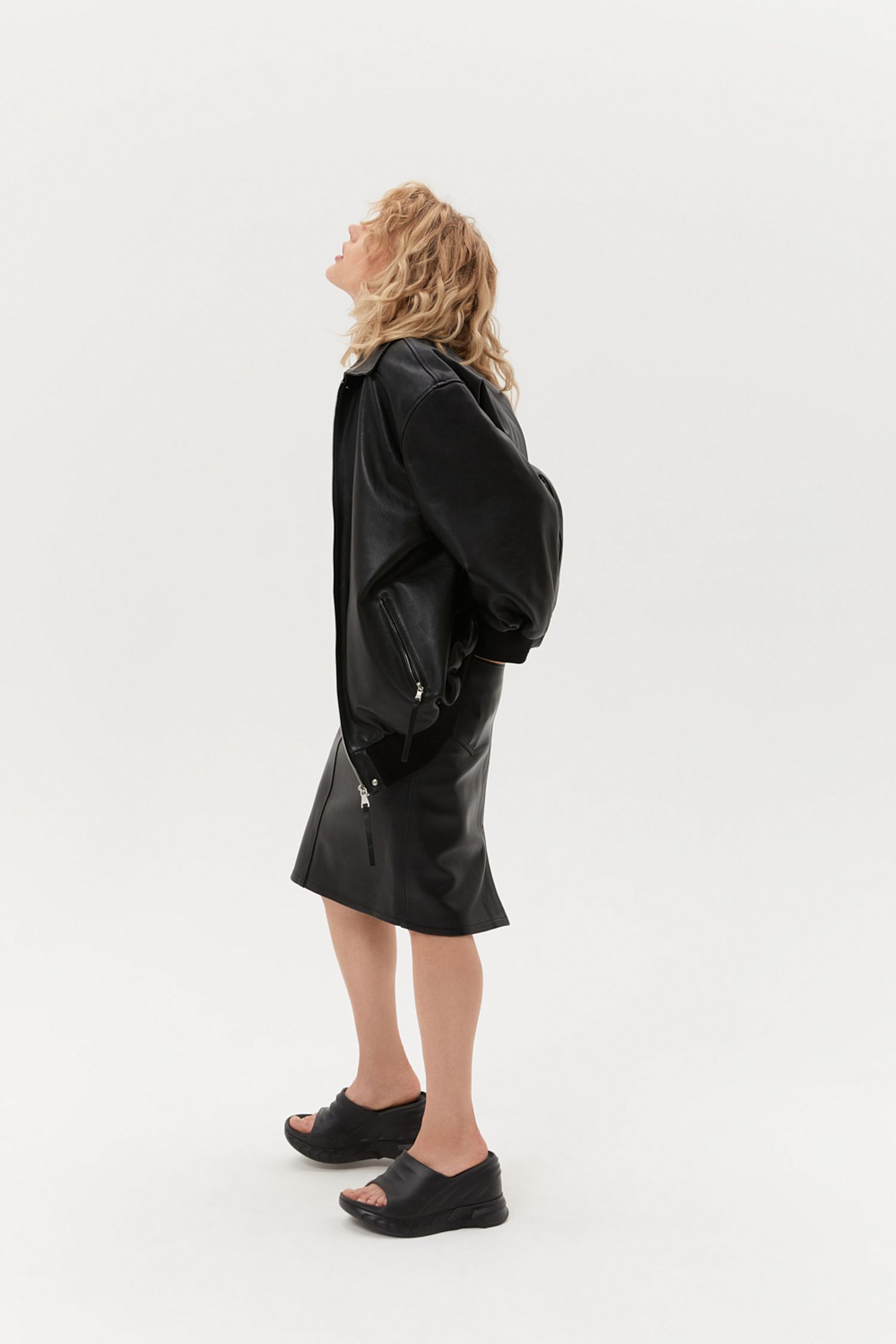 Кожаный бомбер (((Hailey))), черный