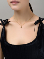 Колье с буквой