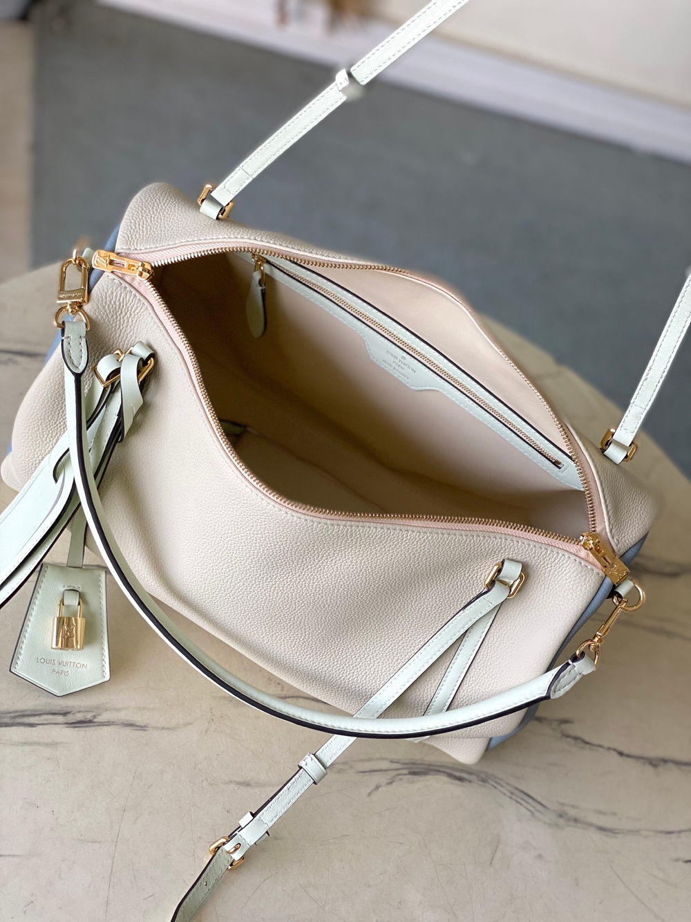 Louis Vuitton Bag 40 cm