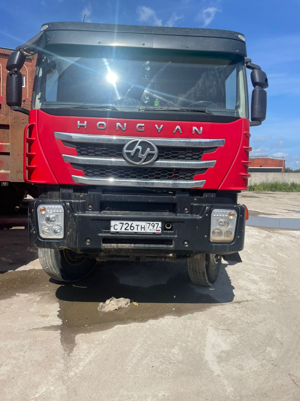HONGYAN 908 8x4 Самосвал CQ3406HV39 (Дизельный, 8,7 л, 387 л.с., МТ)