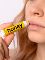 "Вишневый Набор" Натуральные бальзамы для губ с пчелиным воском 4 шт.