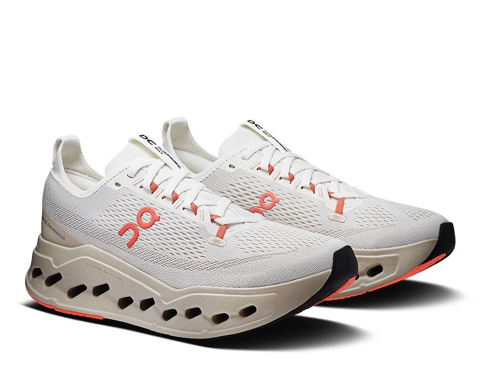 Кроссовки для бега женские On Cloudsurfer Max Ivory/Salmon Кремово-оранжевые