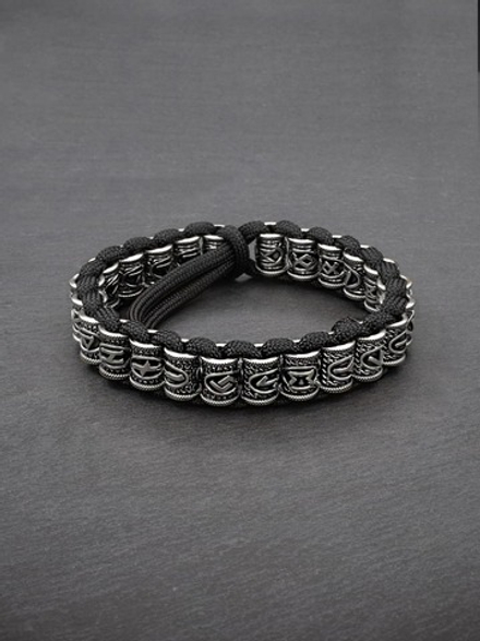 Браслет Футарк из серебра 925 пробы на завязках скандинавия