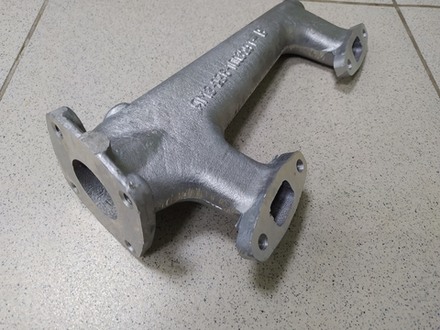 Труба водяная левая 236-1003291-В