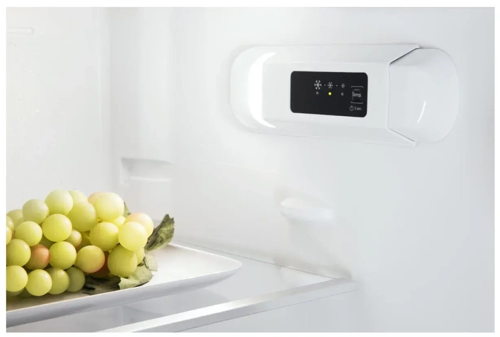 Встраиваемый холодильник Hotpoint BCB 70301 AA