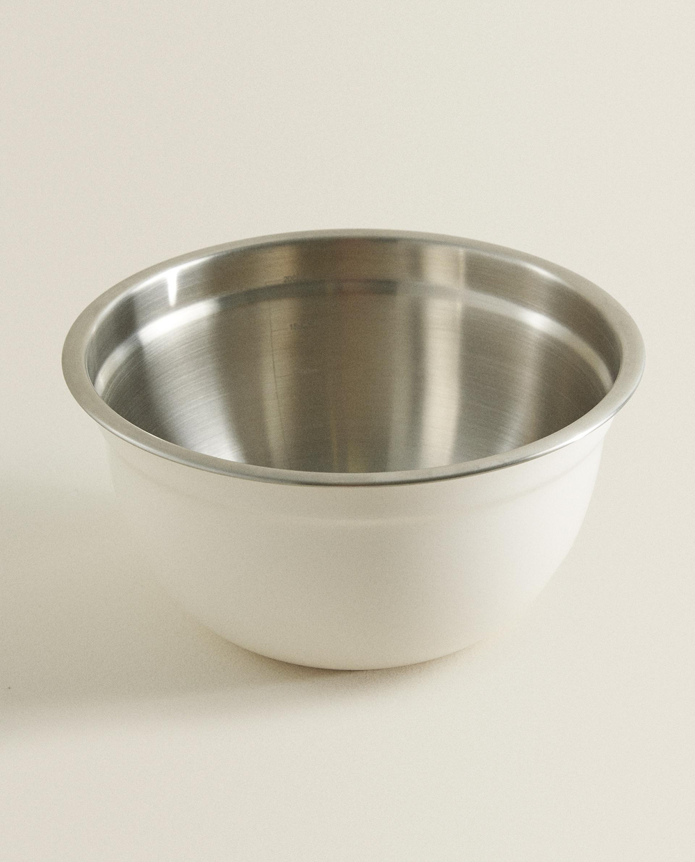 Zara Home миска из нержавеющей стали, цвет кремовый, 17.7 см