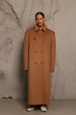 Двубортное пальто