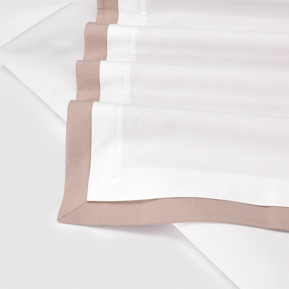 Постельное белье 2 спальное евро Сlaire&Caroll Lili белый с бежевым кантом