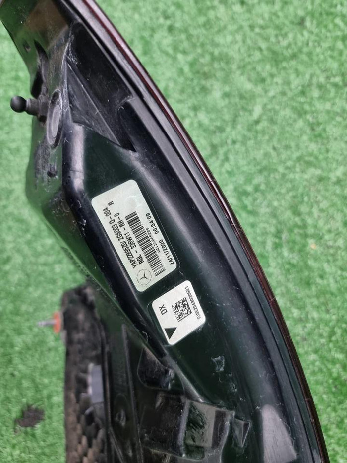 Фонарь правый внешний Mercedes E W213 (2020-2023)