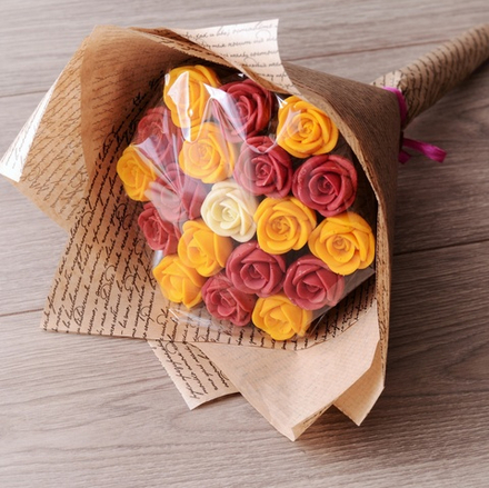 Букет из шоколада "Мини-розы" 19 штук