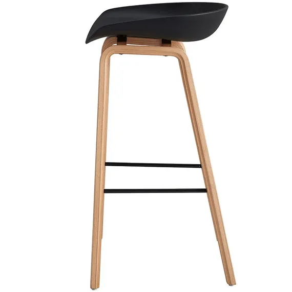 Барный стул Hey с черным пластиковым сиденьем | Купить в Hallberg.ru